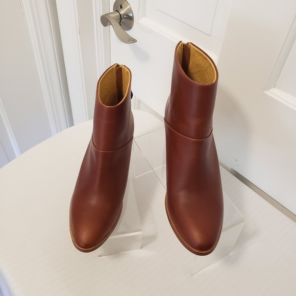 Nisolo "Dari" Leather Zip Close Boots Size 9 Gorgeous Preowned Pair - Picture 4 of 15